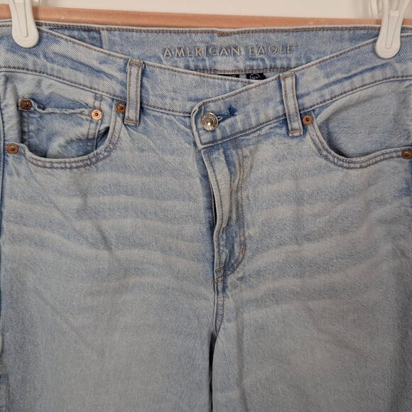 AEO Light Blue Straight Leg Jeans - Picture 3 of 6